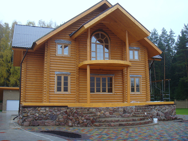derevyannyj-dom-s-otdelkoj.jpg