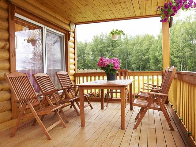 veranda-na-dache.jpg