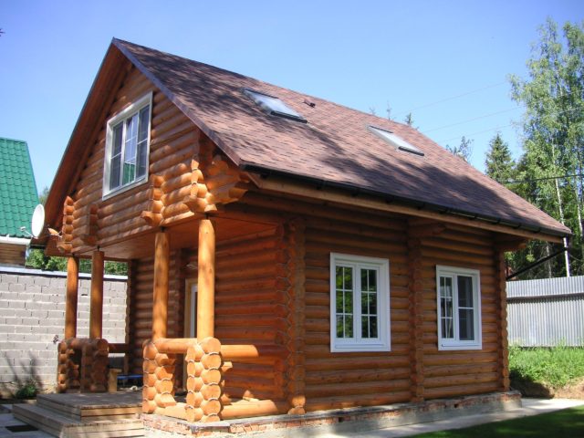 banya_iz_ocilindrovannogo_brevna_4-e1485415408586.jpg