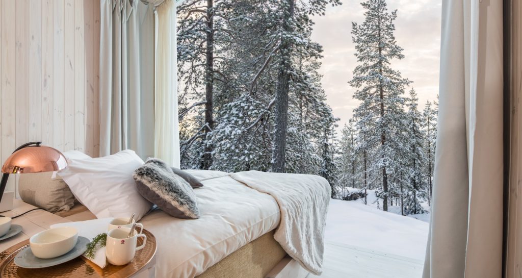 1920-arctictreehousehotel1-123574.jpg