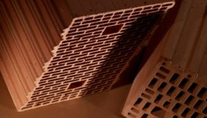 sravnenie_blokov_porotherm-300x171.jpg